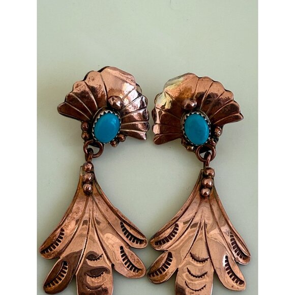 Vintage 80s Navajo Dangle Earrings Fan Shaped 925 Copper Gilt Running Bear - Picture 14 of 14